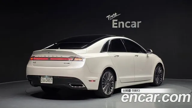 Lincoln MKZ 2015 — фото 2