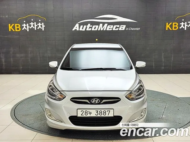 Hyundai Accent 2011 — фото 1