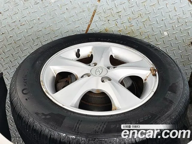 Hyundai Accent 2011 — фото 19