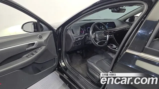 Hyundai Sonata 2022 — фото 10