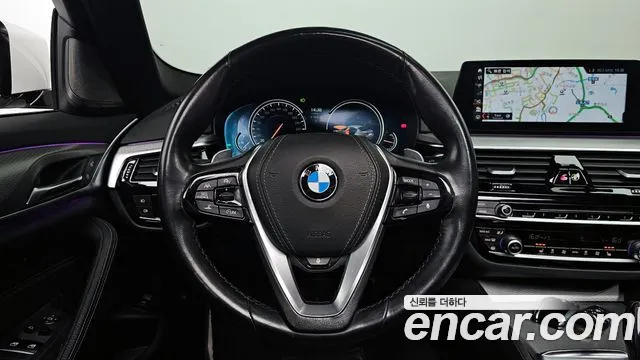 BMW 5-Series 2018 — фото 13