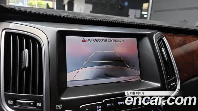 Hyundai Equus 2012 — фото 15