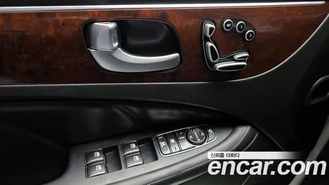 Hyundai Equus 2012 — фото 19