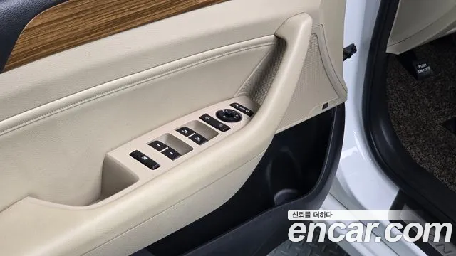 Hyundai Sonata 2015 — фото 17