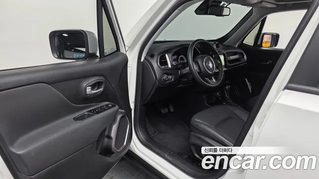 Jeep Renegade 2022 — фото 10