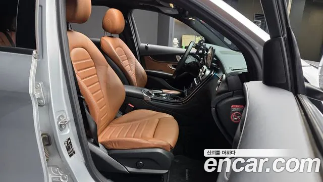 Mercedes-Benz GLC-Class 2017 — фото 11