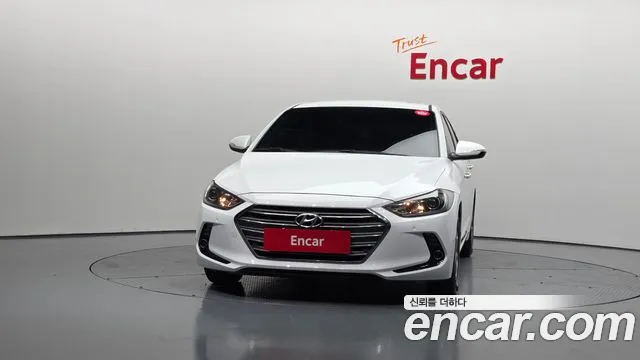 Hyundai AVANTE 2017 — фото 3