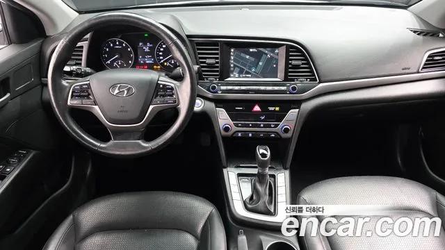 Hyundai AVANTE 2017 — фото 7