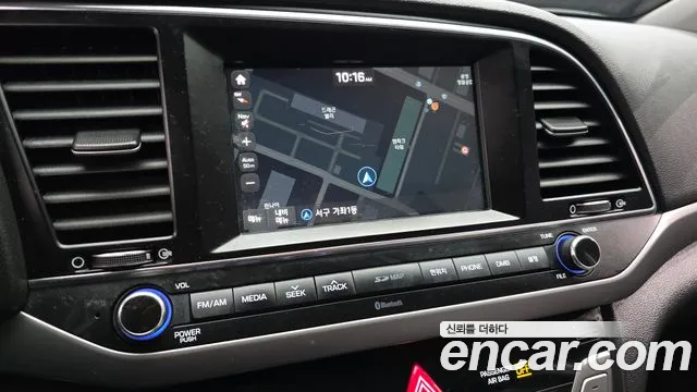 Hyundai AVANTE 2017 — фото 14