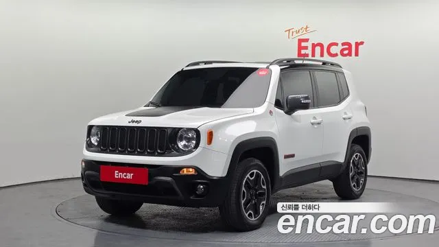 Jeep Renegade 2017 — фото 1