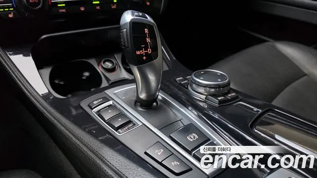 BMW 5-Series 2015 — фото 9