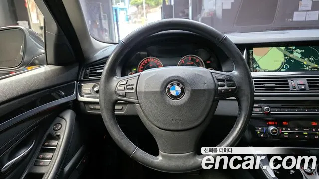 BMW 5-Series 2015 — фото 13