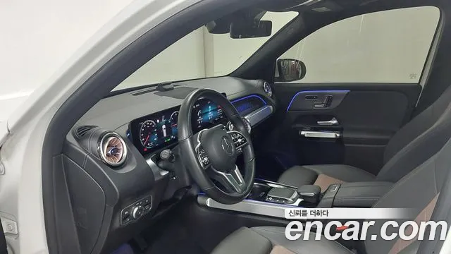 Mercedes-Benz EQB 2023 — фото 14