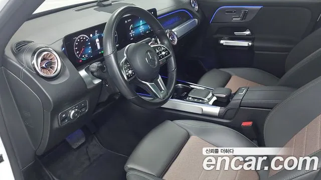 Mercedes-Benz EQB 2023 — фото 15