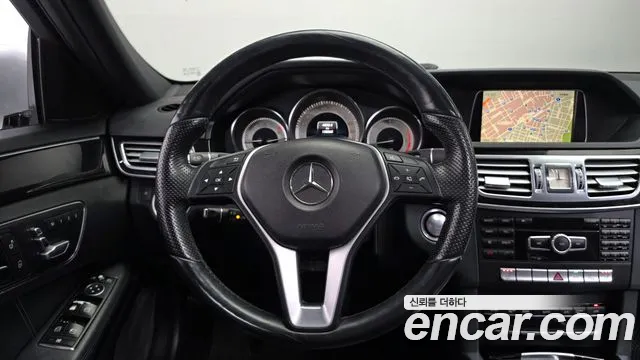 Mercedes-Benz E-Class 2014 — фото 13