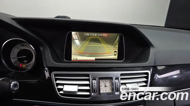 Mercedes-Benz E-Class 2014 — фото 15