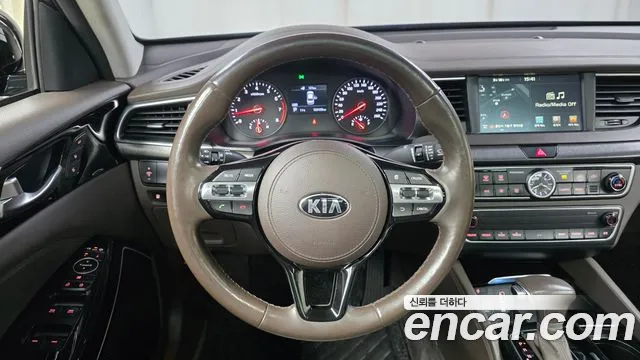 Kia K7 2016 — фото 13