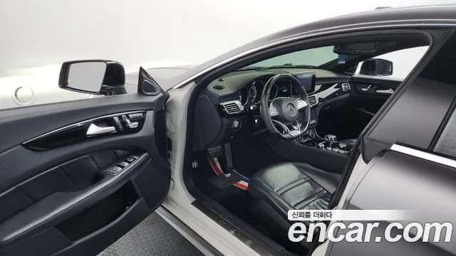 Mercedes-Benz CLS-Class 2016 — фото 10
