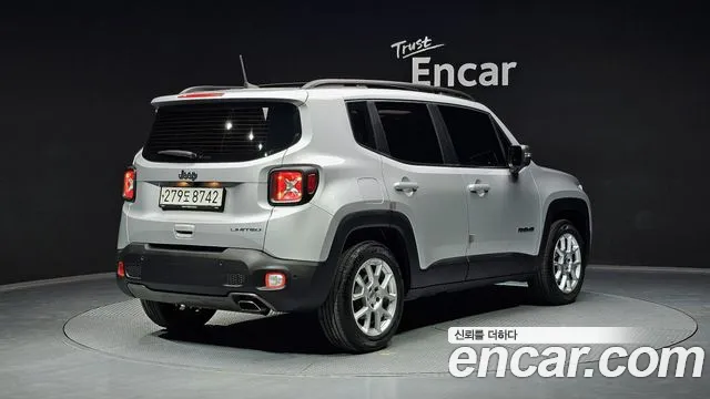 Jeep Renegade 2019 — фото 2