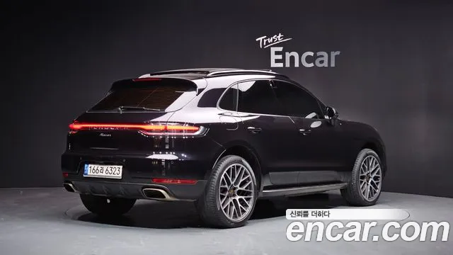 Porsche Macan 2021 — фото 2