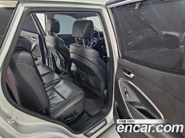 Hyundai Santafe 2015 — фото 10