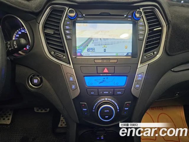 Hyundai Santafe 2015 — фото 16
