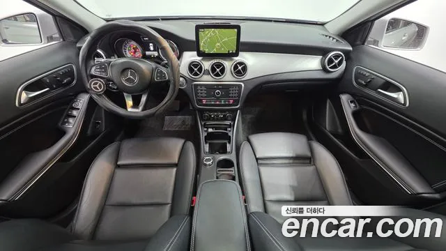 Mercedes-Benz GLA-Class 2017 — фото 7