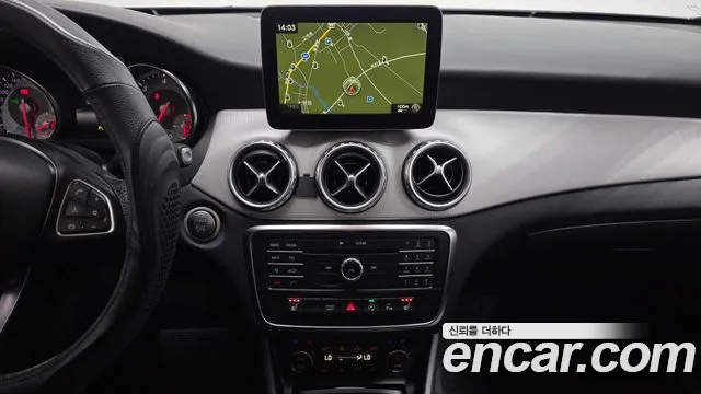 Mercedes-Benz GLA-Class 2017 — фото 14