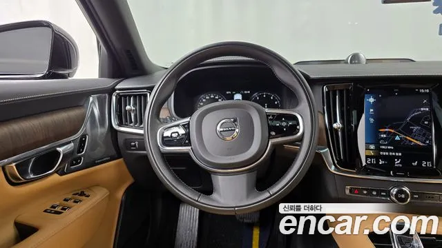 Volvo S90 2021 — фото 13