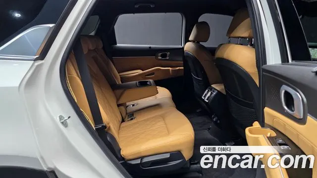 Kia Sorento 2023 — фото 12