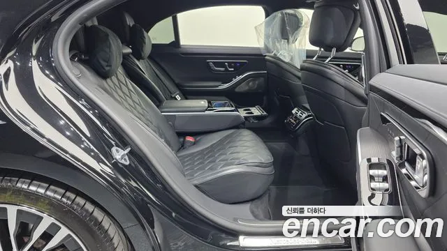Mercedes-Benz S-Class 2022 — фото 12