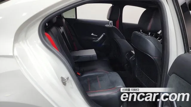 Mercedes-Benz A-Class 2023 — фото 12