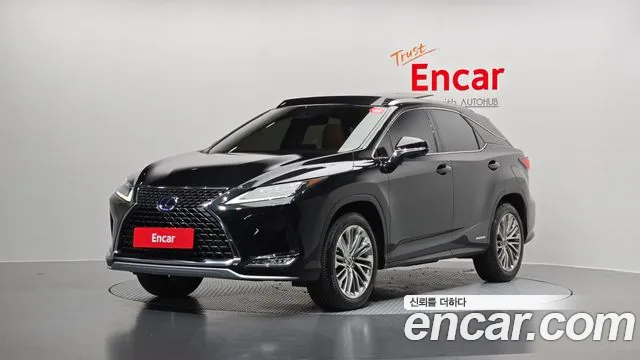 Lexus RX 2021 — фото 1