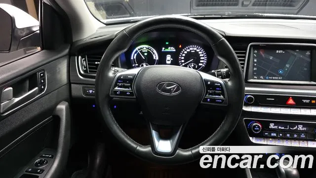 Hyundai Sonata 2018 — фото 13