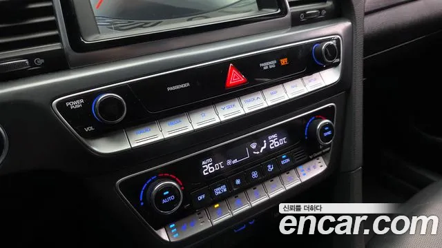 Hyundai Sonata 2018 — фото 16