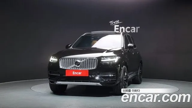 Volvo XC90 2018 — фото 3