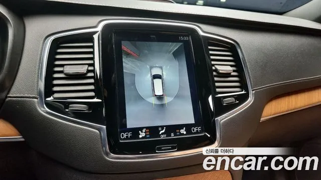 Volvo XC90 2018 — фото 16