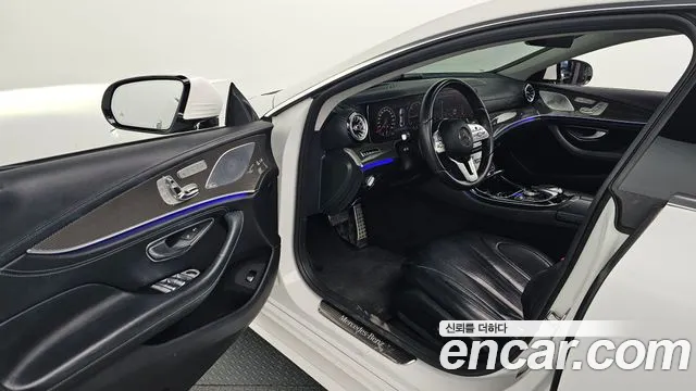 Mercedes-Benz CLS-Class 2019 — фото 11