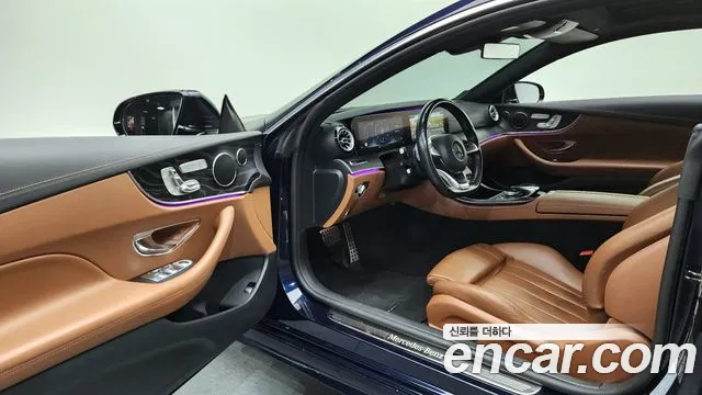 Mercedes-Benz E-Class 2017 — фото 10