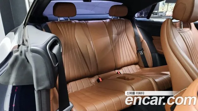 Mercedes-Benz E-Class 2017 — фото 12
