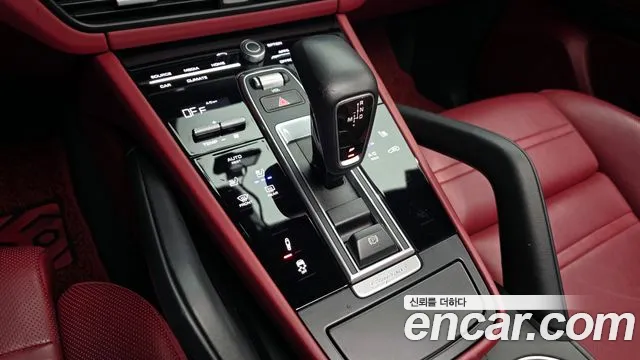 Porsche Cayenne 2020 — фото 9
