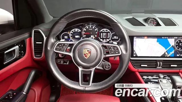 Porsche Cayenne 2020 — фото 13
