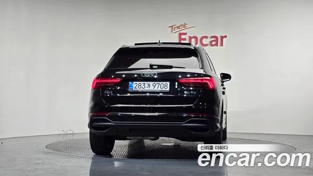 Audi Q3 2022 — фото 4