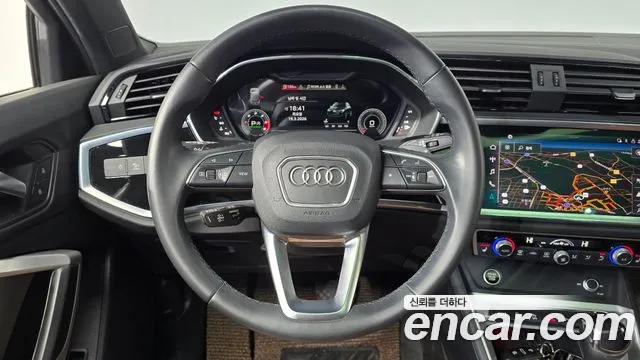 Audi Q3 2022 — фото 13