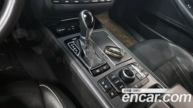 Hyundai Genesis 2016 — фото 9