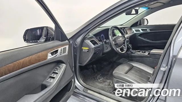 Hyundai Genesis 2016 — фото 11