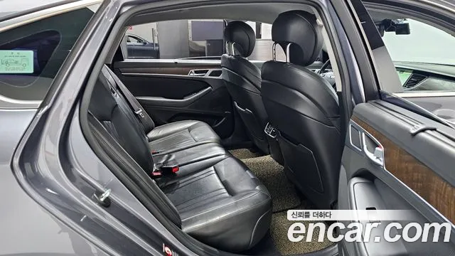 Hyundai Genesis 2016 — фото 12