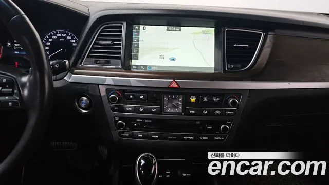 Hyundai Genesis 2016 — фото 15