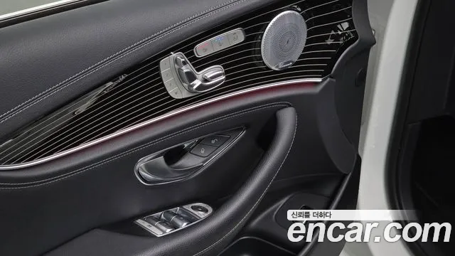 Mercedes-Benz E-Class 2019 — фото 17