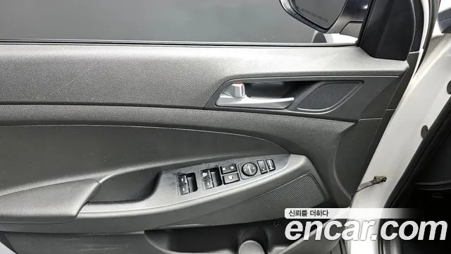 Hyundai Tucson 2017 — фото 17